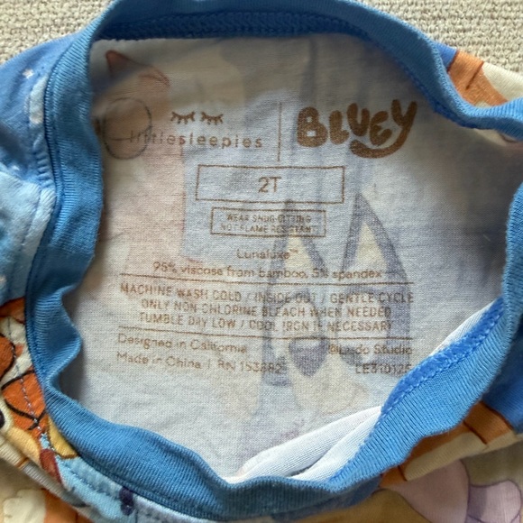 Little Sleepies Bluey Sleepytime long Sleeve Pajama Set Lunaluxe Bamboo Fabric - Picture 2 of 3
